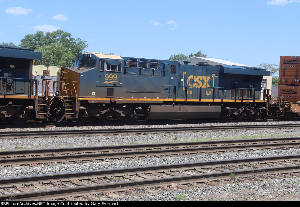 CSX ES44AC-H #999